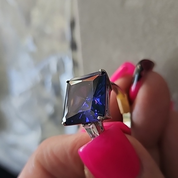 Sterling silver and blue sapphires, sz 8 - Picture 4 of 6